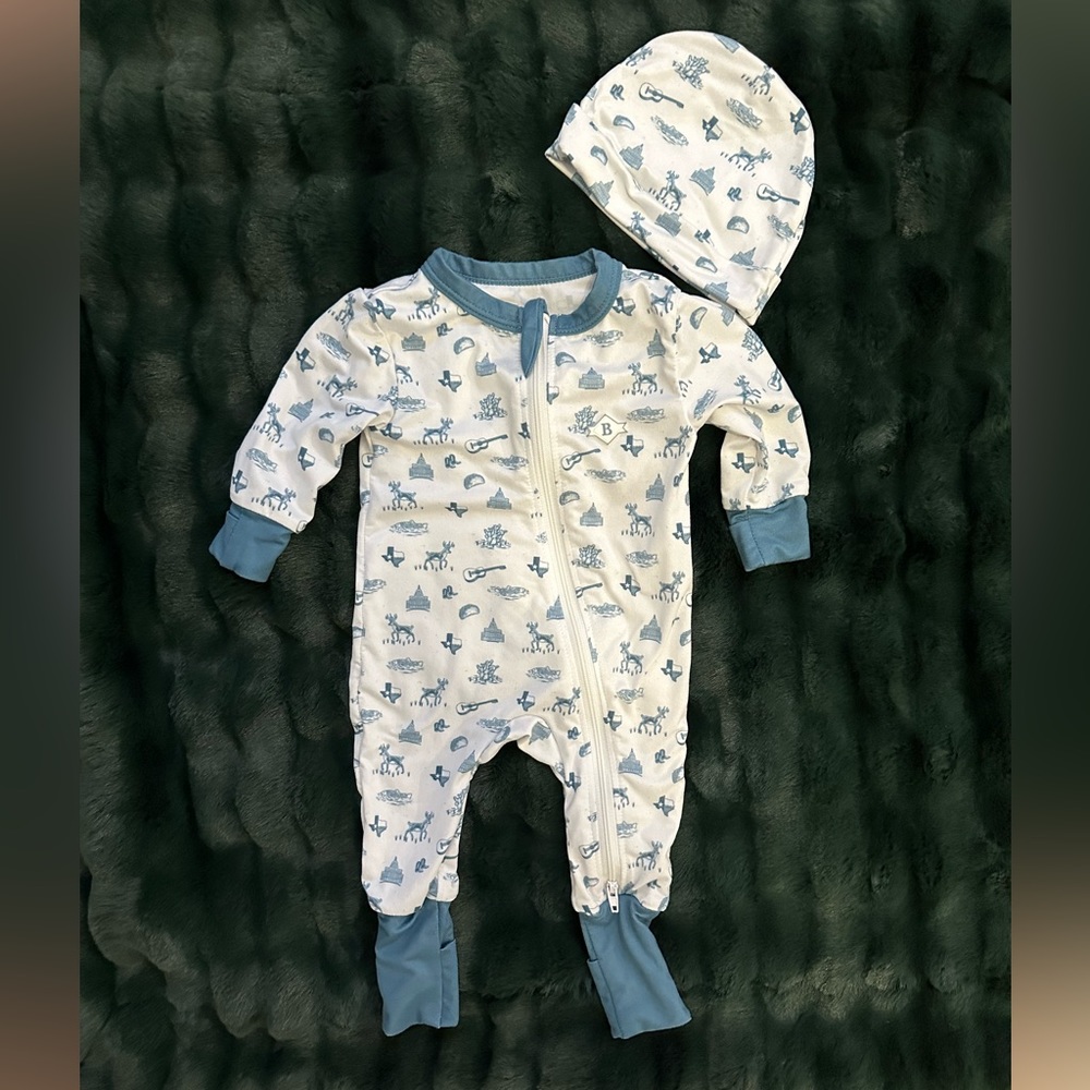 Burbelo Newborn Outfit With Cap